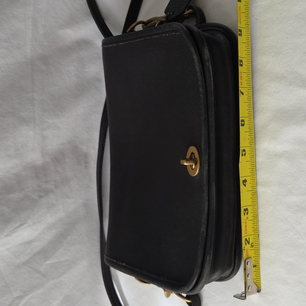 Vintage Leather Coach Pocket Purse 9755 - Picture 16 of 16